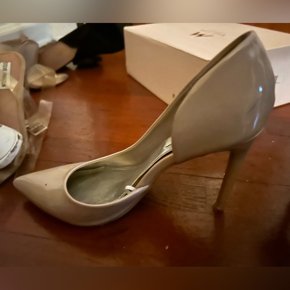 STEVE MADDEN Heel - Picture 2 of 5